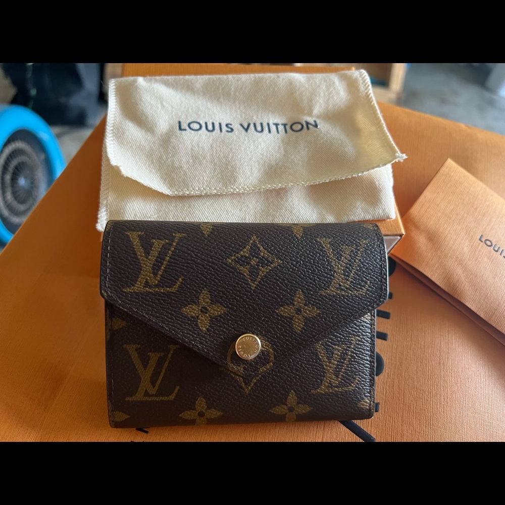 Authentic Louis Vuitton Victorine Wallet